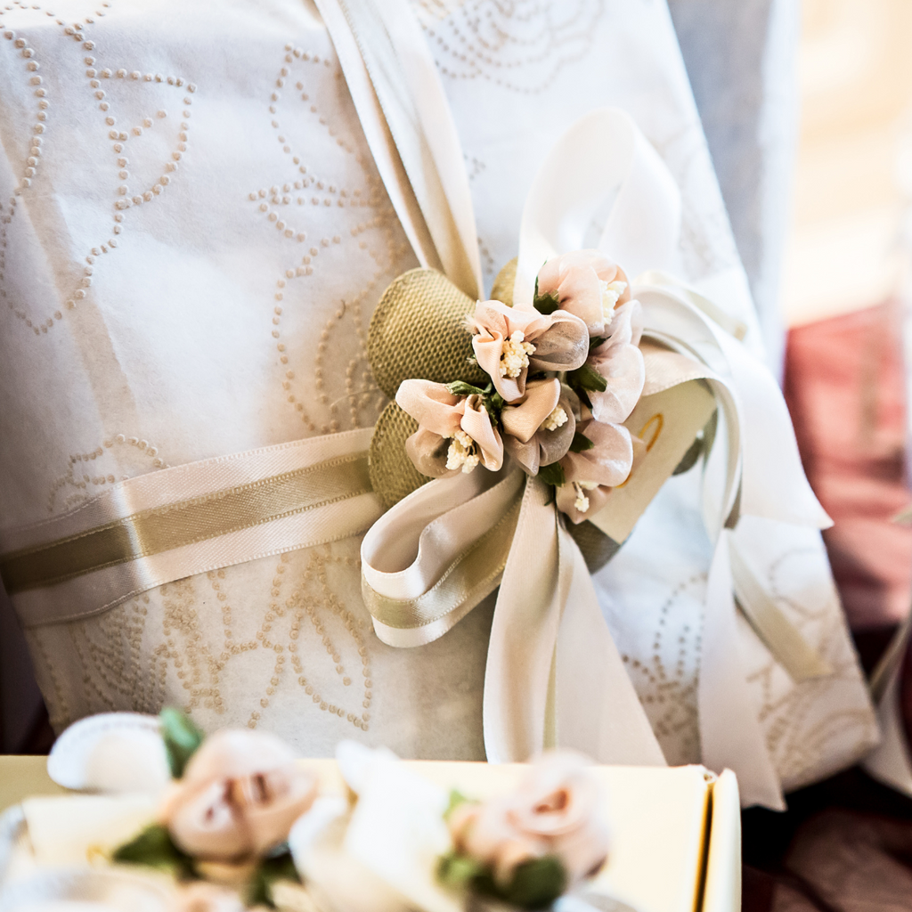 In Search of the Perfect Gift Box for the Bride? Start Here.